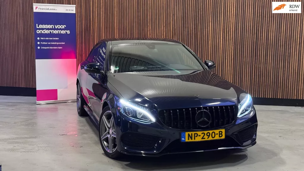Mercedes-Benz C-klasse 180 AMG Sport Edition PDC LED NAVI GARANTIE