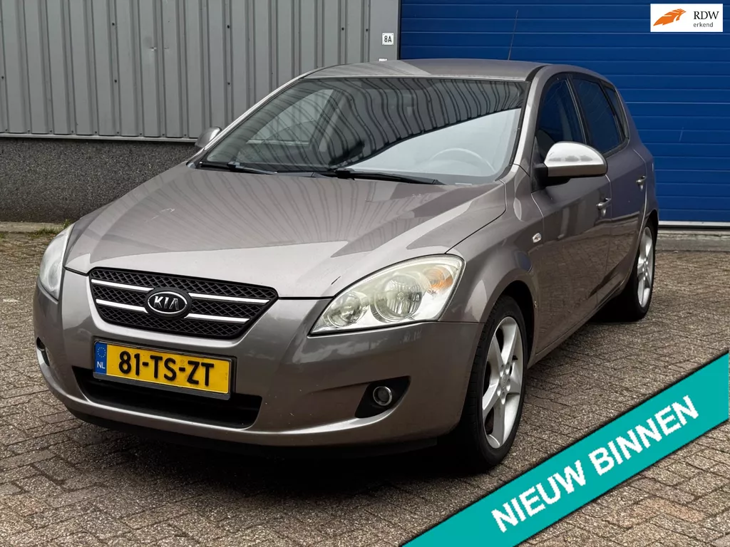 Kia Cee'd 1.4 X-ecutive airco rijdt perfect