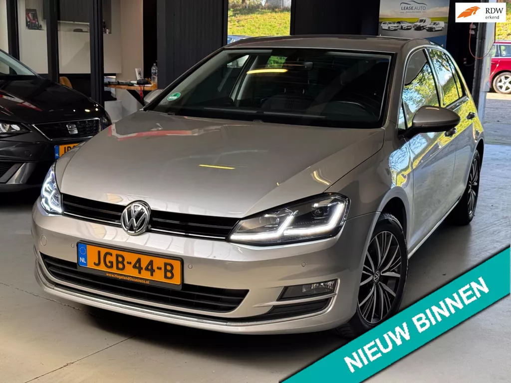 Volkswagen GOLF 1.2 TSI 110 PK 2017 LED Cruise 6bak Trekhaak PDC
