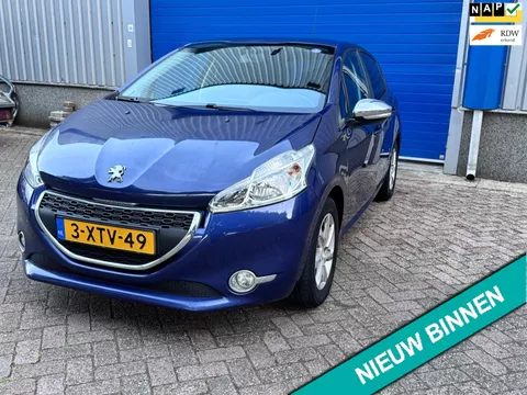 Peugeot 208 1.2 VTi Style Airco Navigatie Export